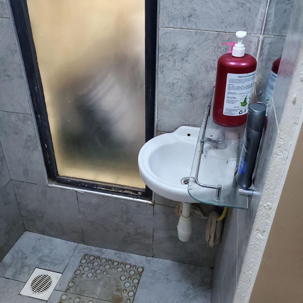 Lovely & Cozy Compact Studio Near Airport With Rooftop View Apartment Nairobi Exterior photo